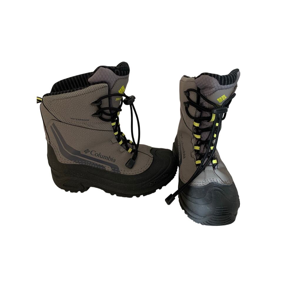 Columbia snow boots waterproof women’s size 4 Youth size 2